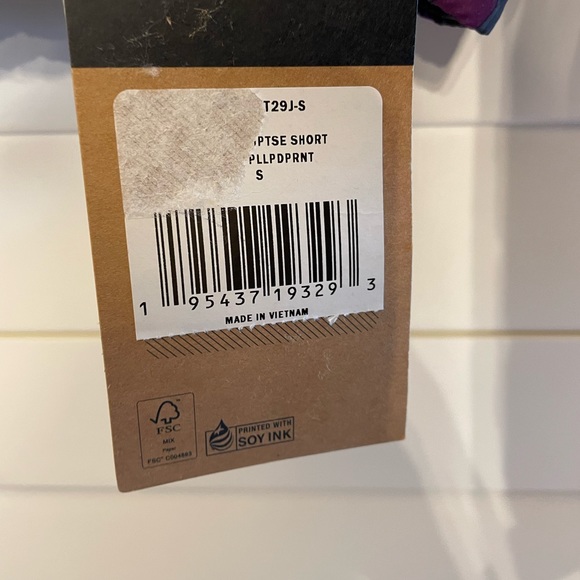 North Face Printed Nuptse Short Jacket - Picture 10 of 13